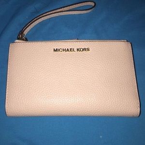 Michael Kors Wristlet/Smartphone Case